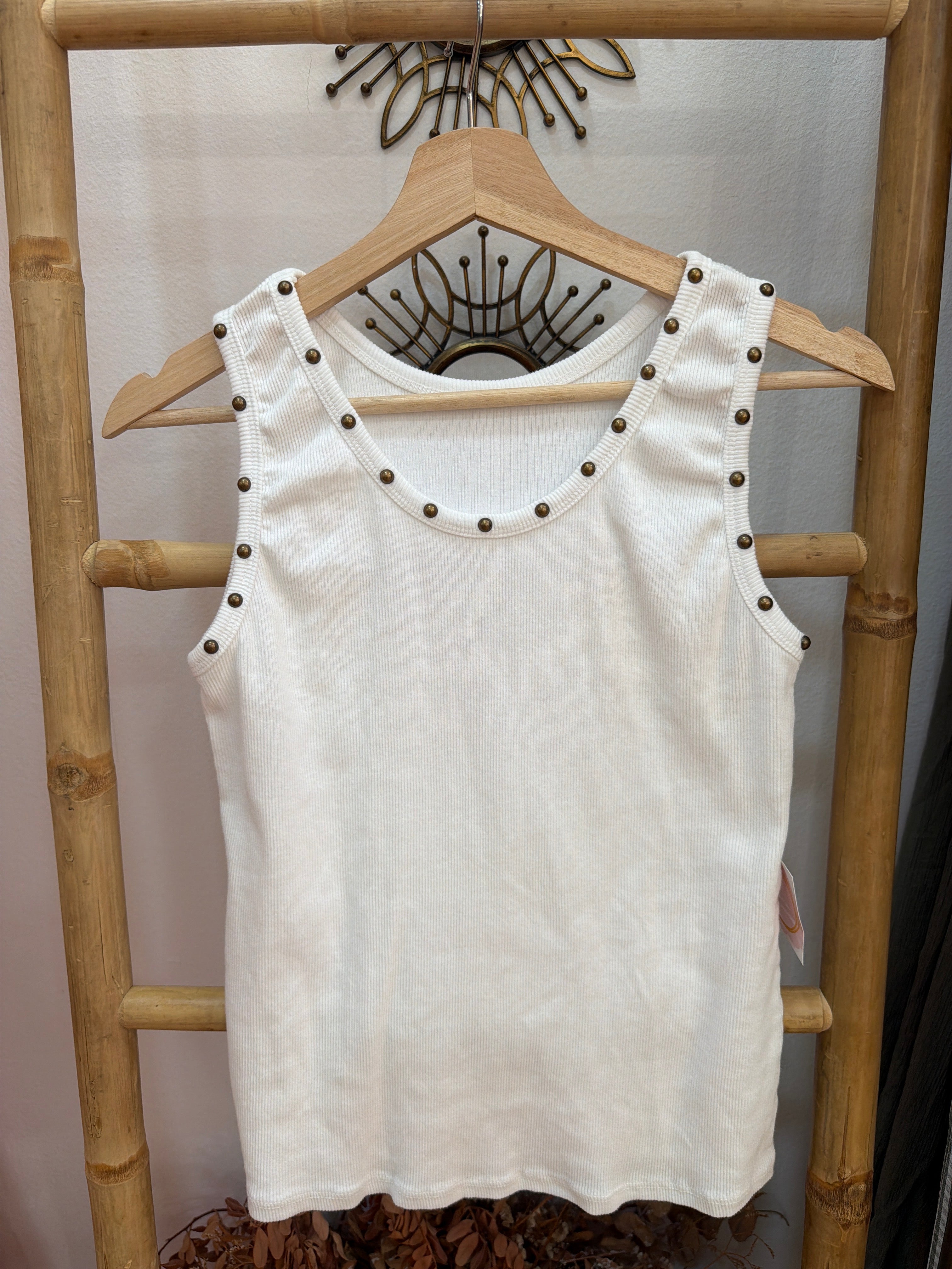Camiseta tachuelas canalé