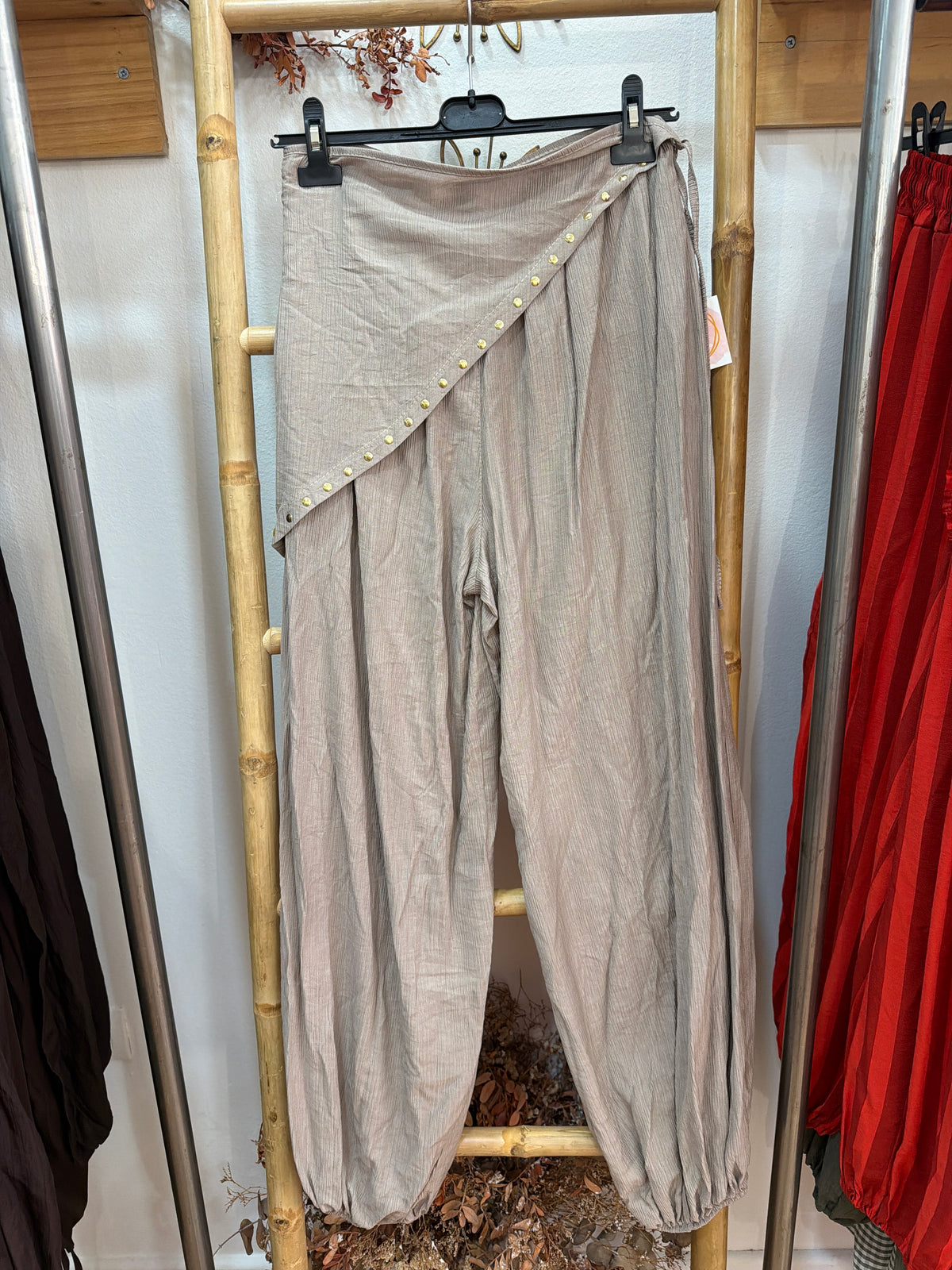 Pantalón pañuelo