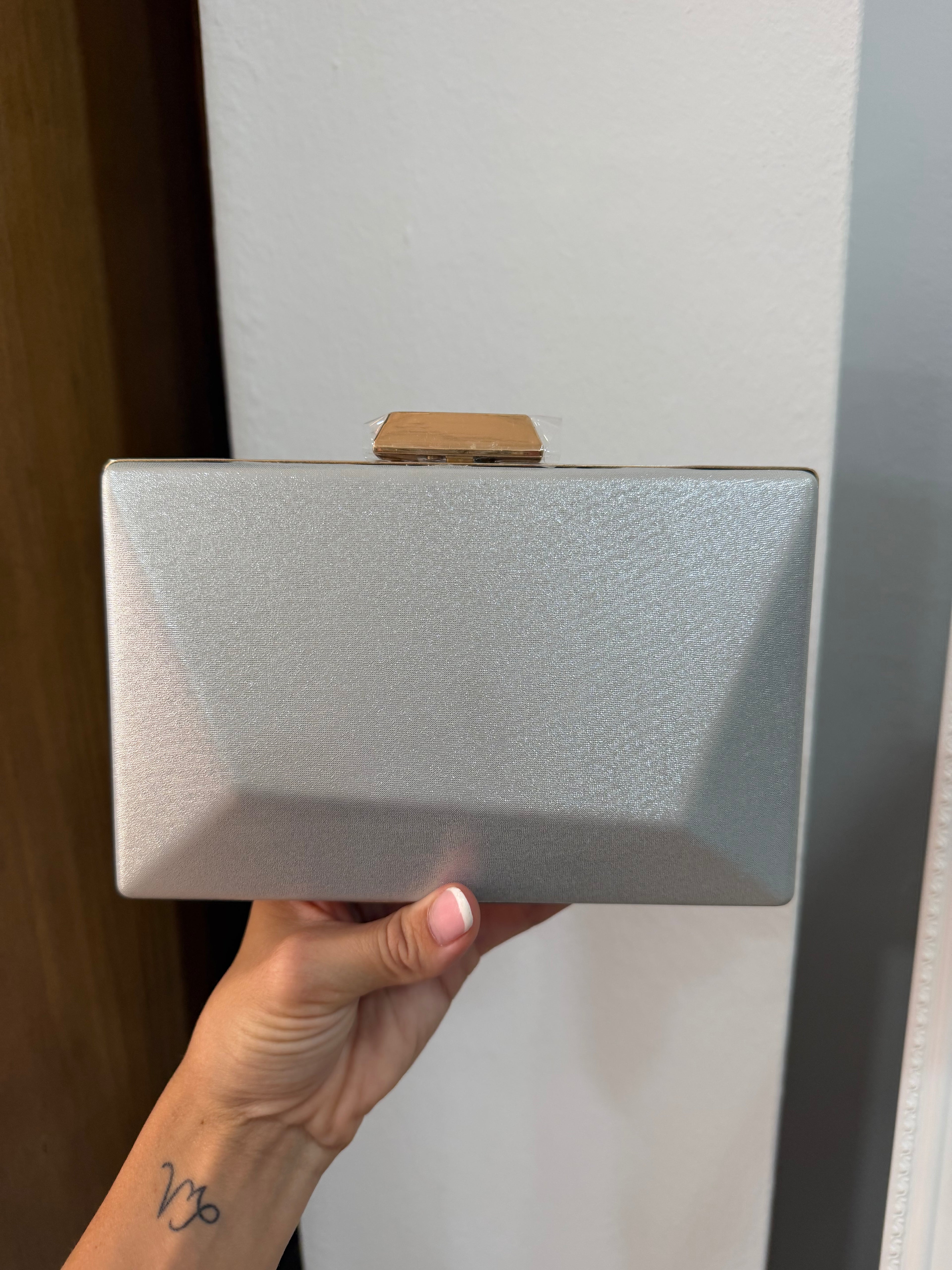 Cartera e brillo
