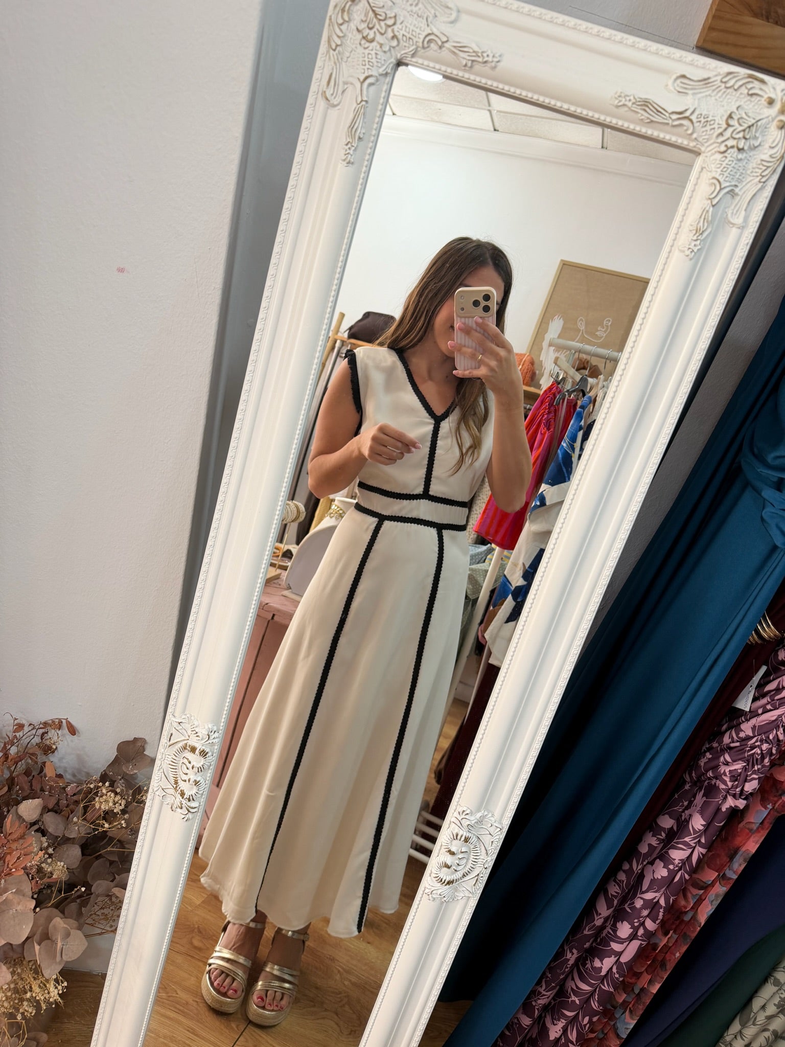 Vestido flecos