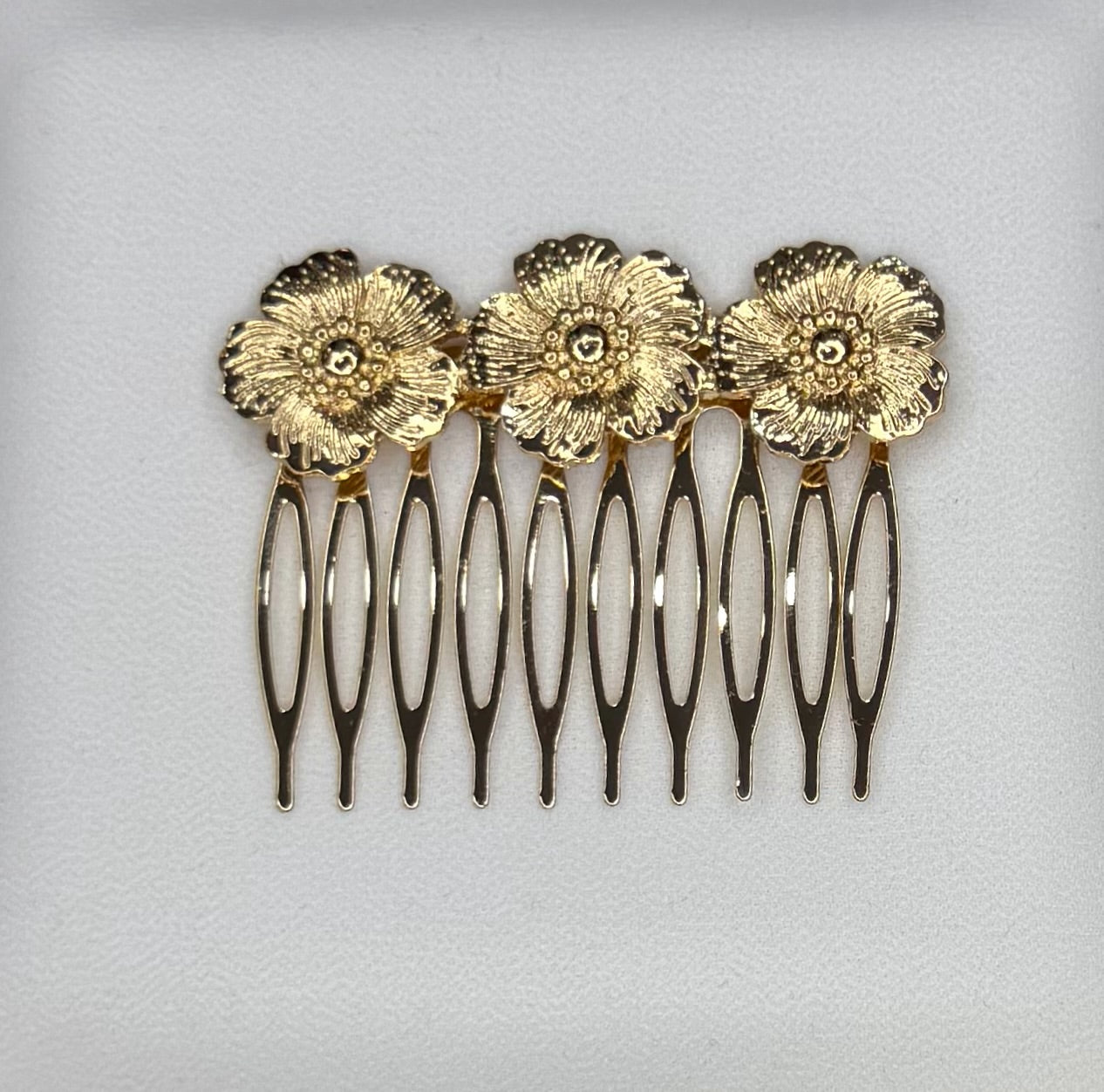 Peina tres rosas