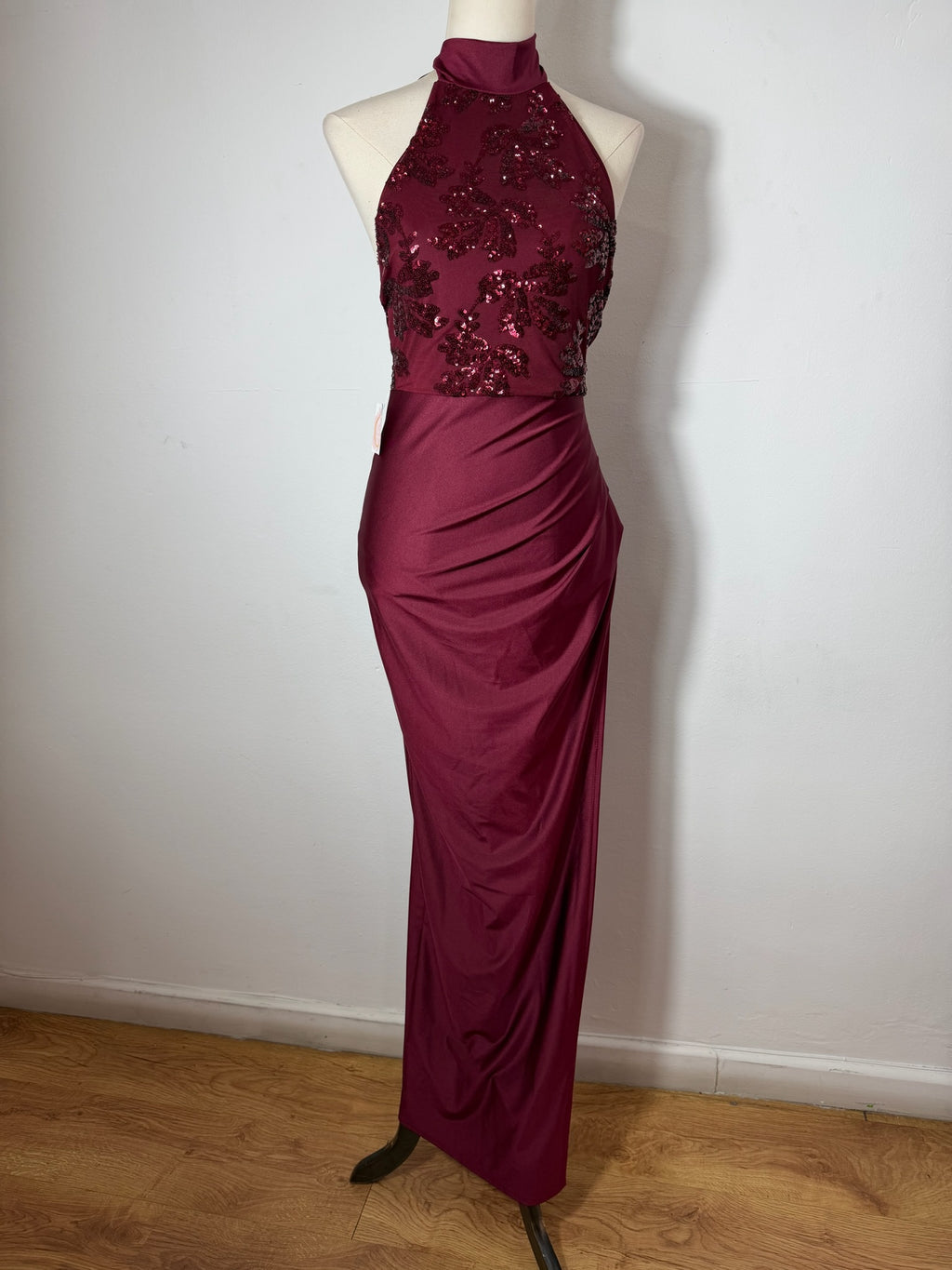 Vestido Lentejuelas con tul burdeos
