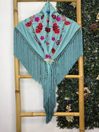 Mantón f claveles