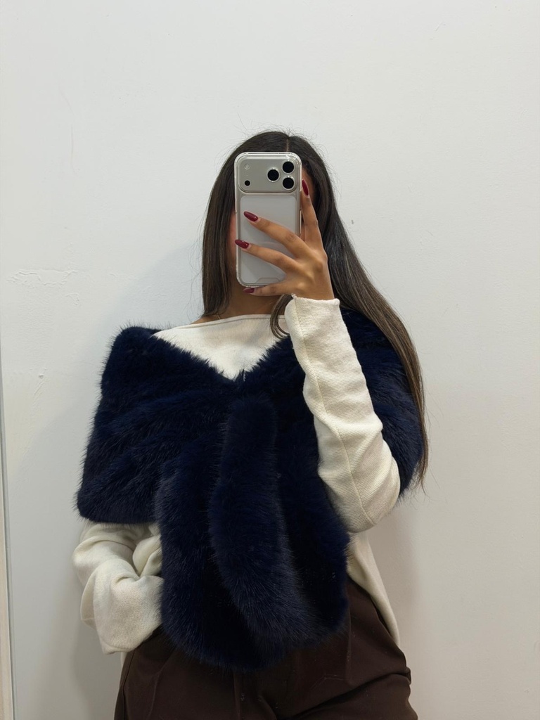 Estola pelo fruncida