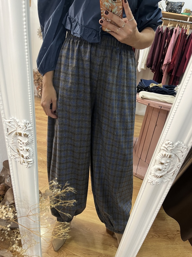 Pantalon bombacho estampando