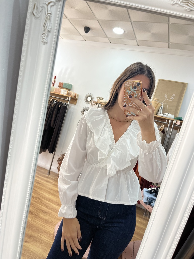 Blusa cruzada volante