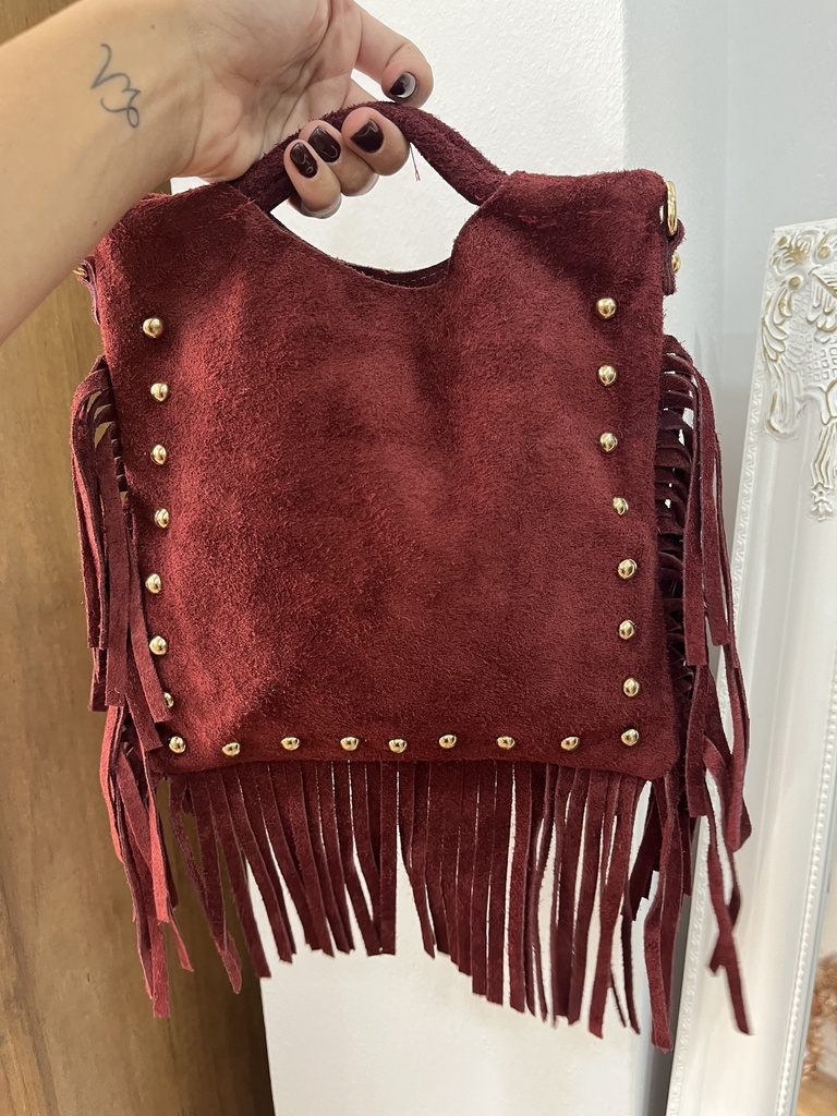 bolso cuadrado flecos