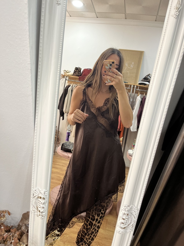 [27001marron] Vestido lencero pico (Marrón)