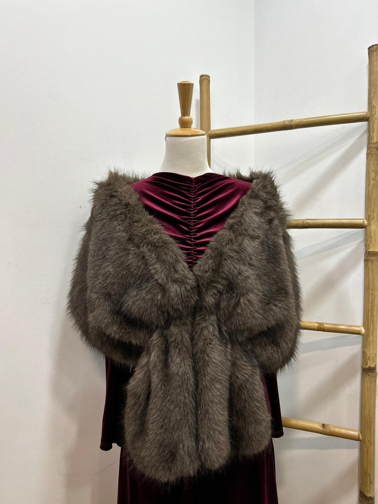 Estola Pelo Fruncido largo