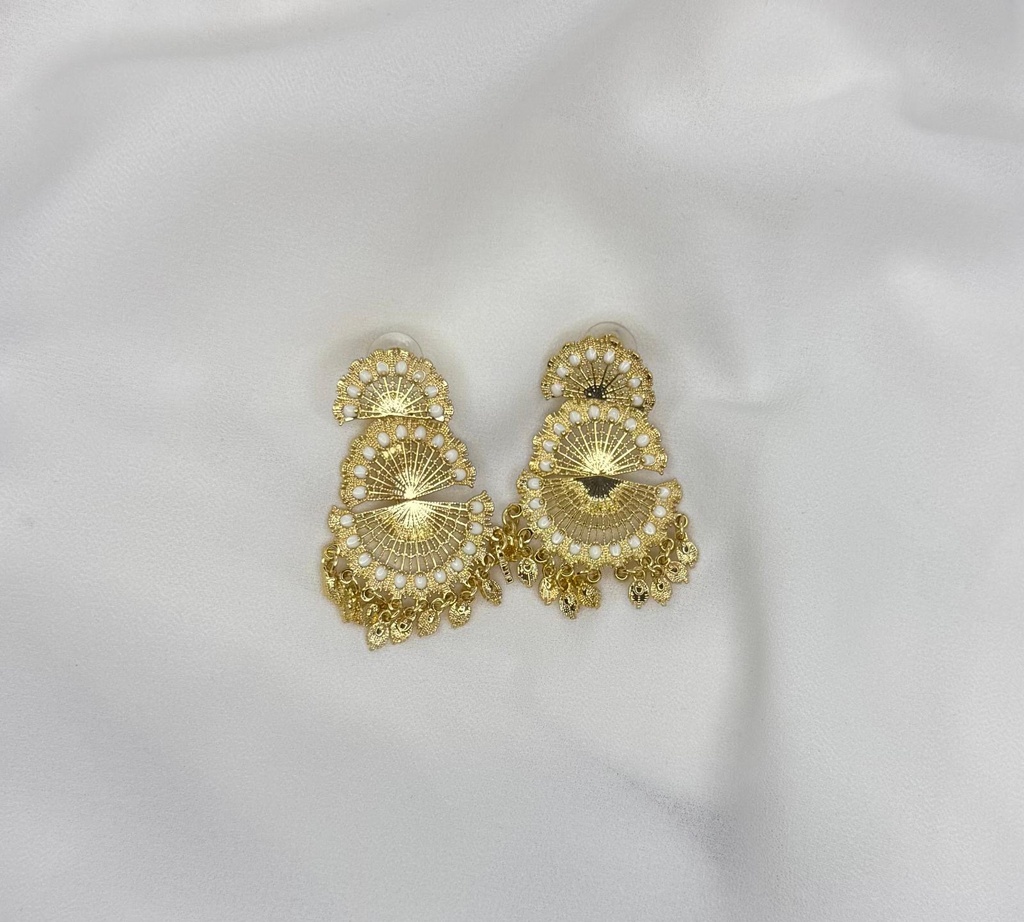 [p3180blanco] pendiente f tres abanicos (Blanco)