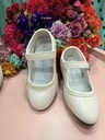 tacones niña beige