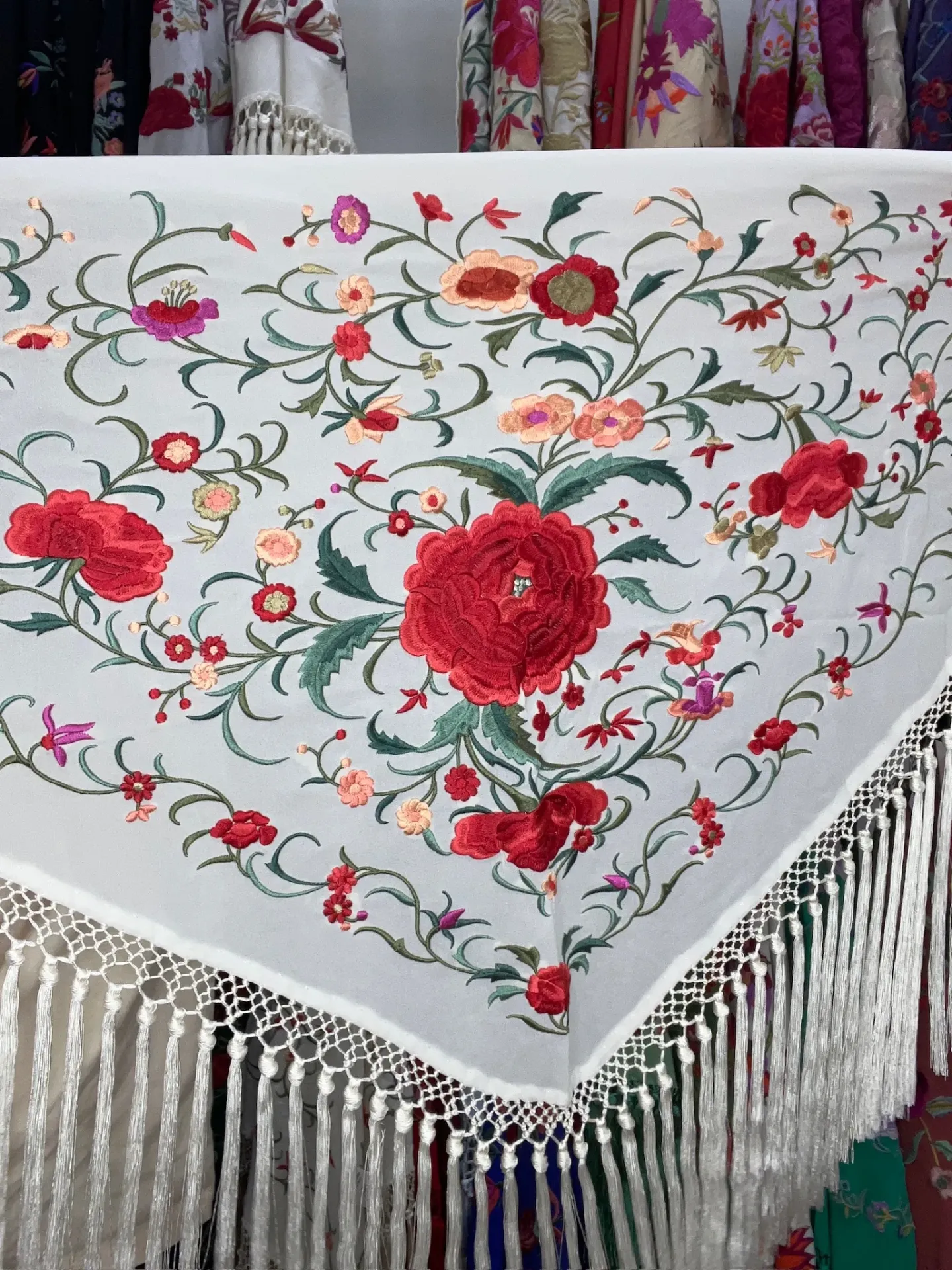 manton flamenca Azahara