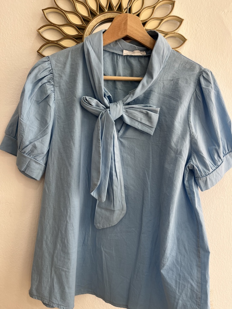 Blusa Corta Lazo 