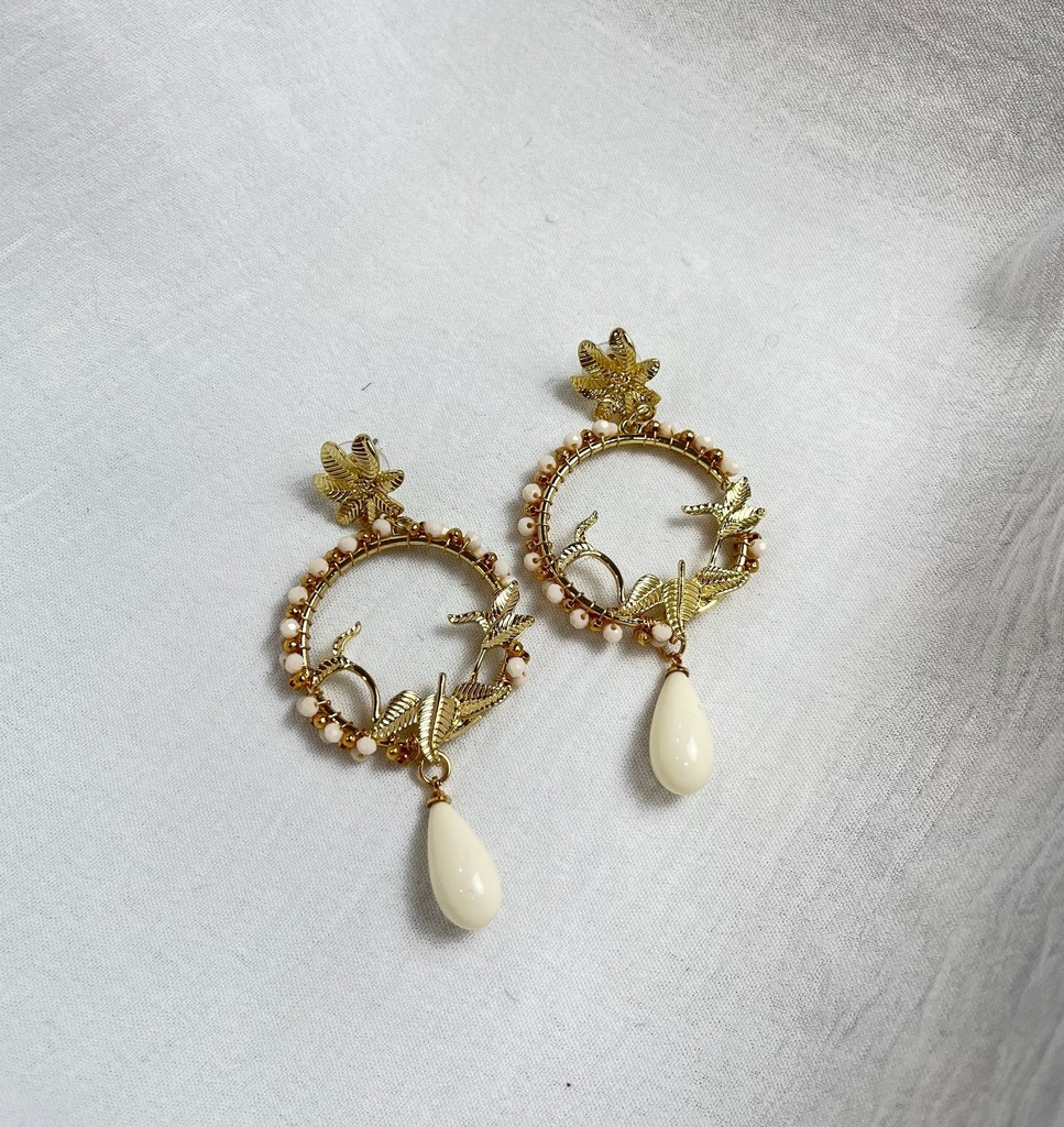 [p1074blanco] pendiente f aro hojas (Blanco)