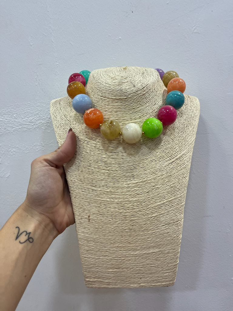 collar bolas grandes