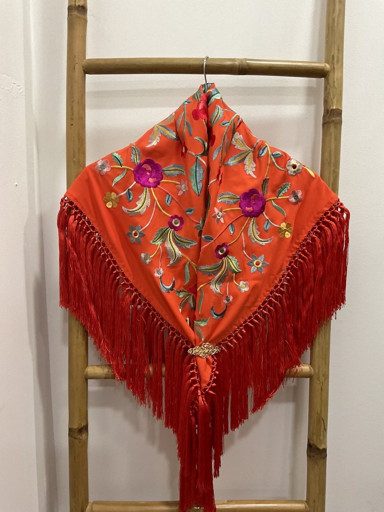 Manton flamenca macarena 